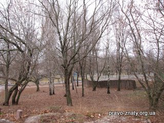 Міський парк знову в небезпеці, або чергове