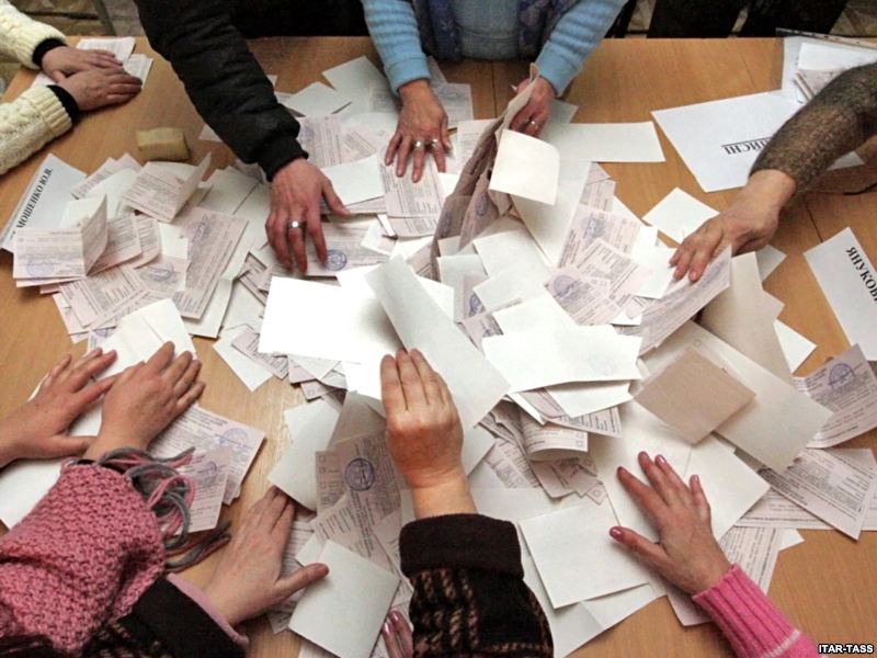 Новий остаточний склад ДВК у 97 виборчому окрузі (за версією більшості в ОВК) cover image