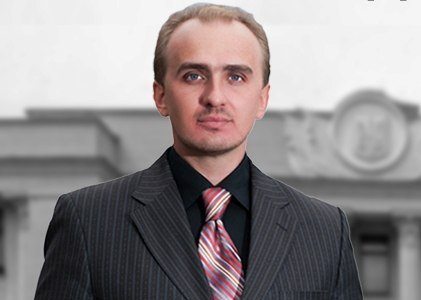 На кандидата в народні депутати Юрія Кравця скоєно напад