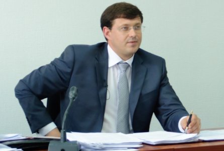 Сапожко прийматиме своїх радників на постійну службу без конкурсу