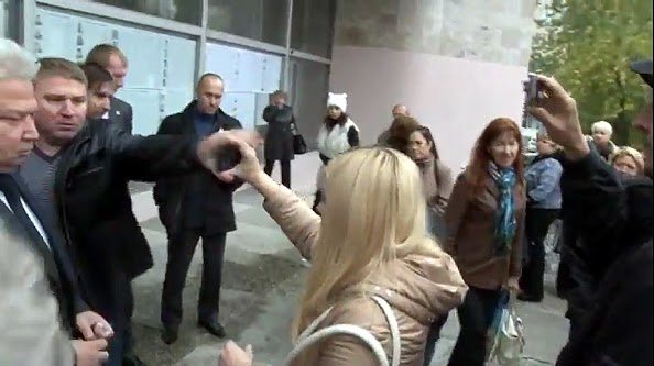 Правоохоронці офіційно дозволили нападати на журналістів у Броварах