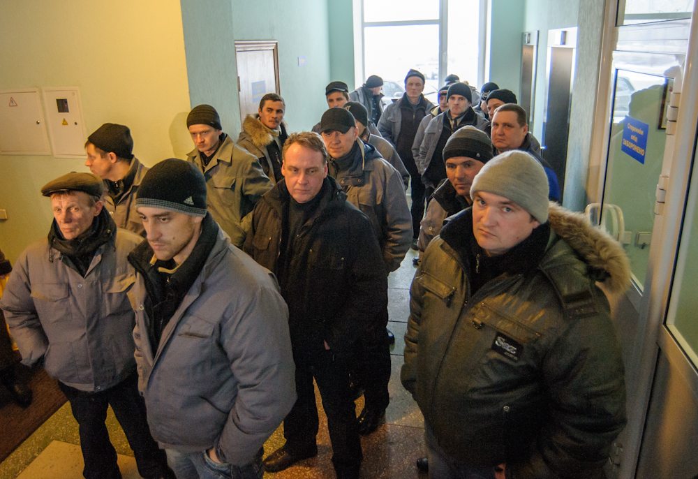 Броварські страйкарі зайняли перший поверх міськради та просять підтримки. ВІДЕО