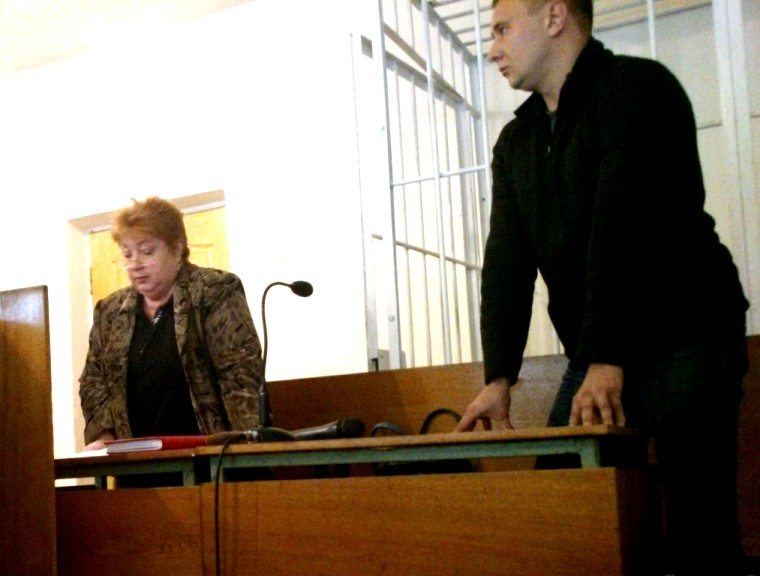 Броварський суд не допитав народного депутата, а «тітушку»-Стягову надали впливового адвоката cover image