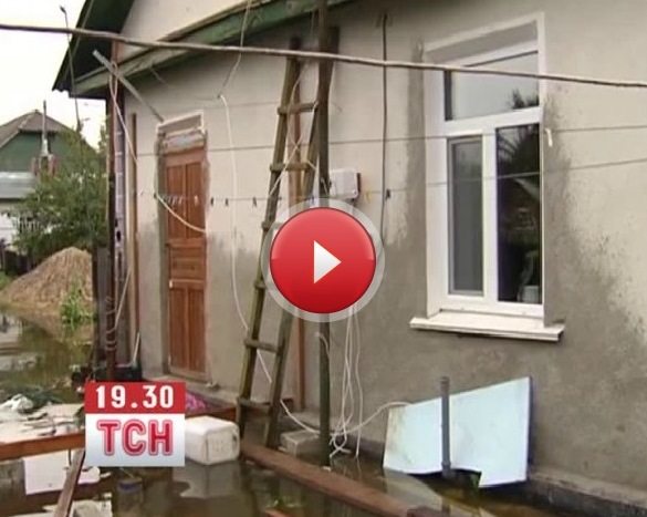 ТСН: У Броварах пішов під воду приватний сектор - ВІДЕО