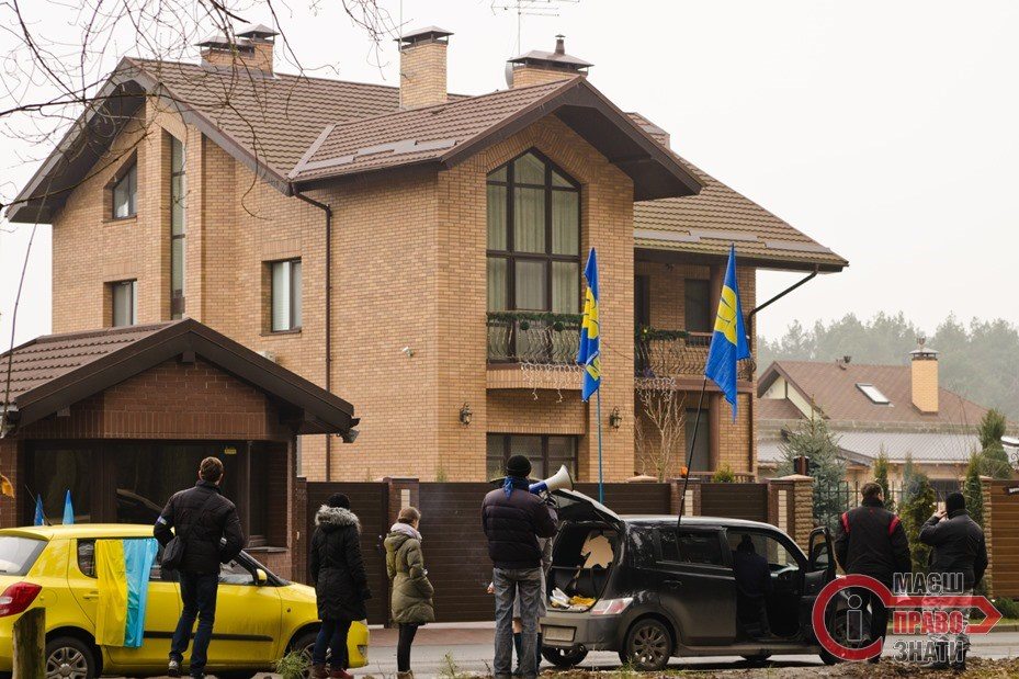 Броварчани навідались до маєтку головного міського "регіонала" та сформували Народну Раду