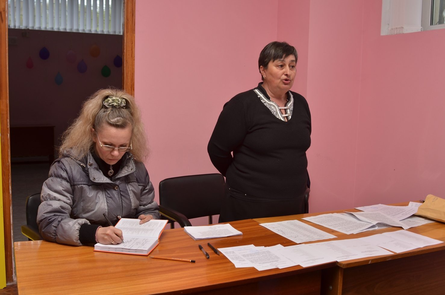 Процес пішов: члени броварської ОВК з виборів Президента прийняли присягу