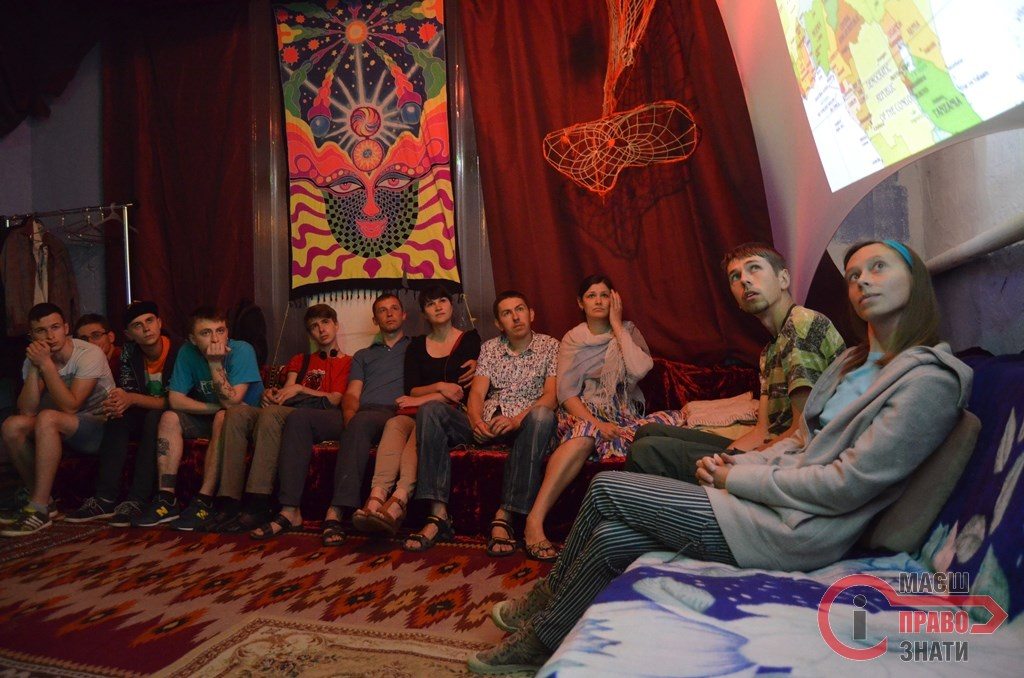Автостопери, що об'їхали півсвіту, порадили броварчанам відкинути страхи та подорожувати