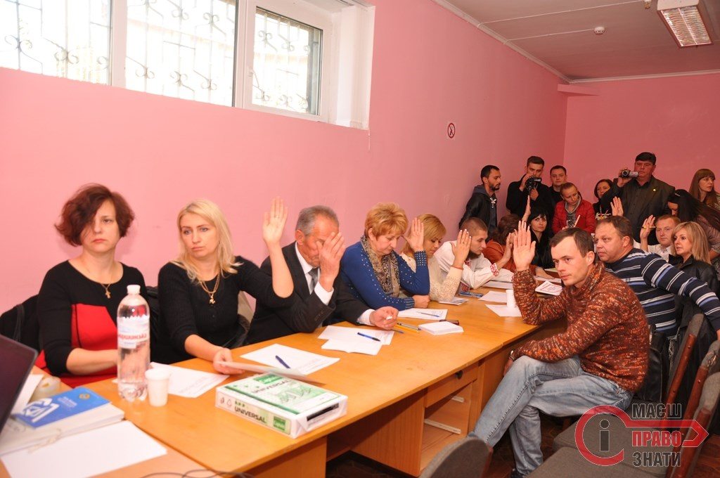 Окружна комісія провела жеребкування членів ДВК та утворила 135 виборчих дільниць