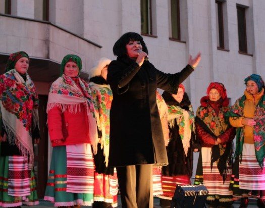 «Старі пісні» «з турботою про кожного»: офіційні заходи на новорічні свята у Броварах
