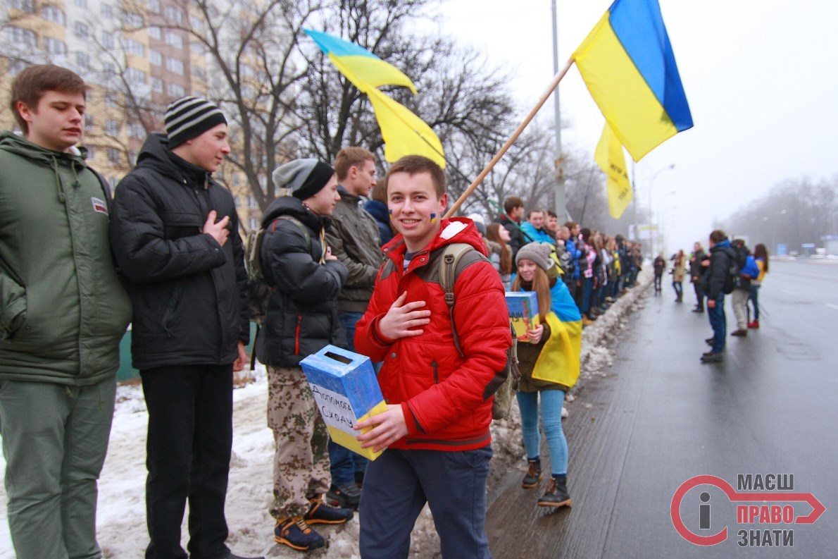 На День Соборності броварська молодь вшанувала «кіборгів» та Небесну сотню, - ФОТО