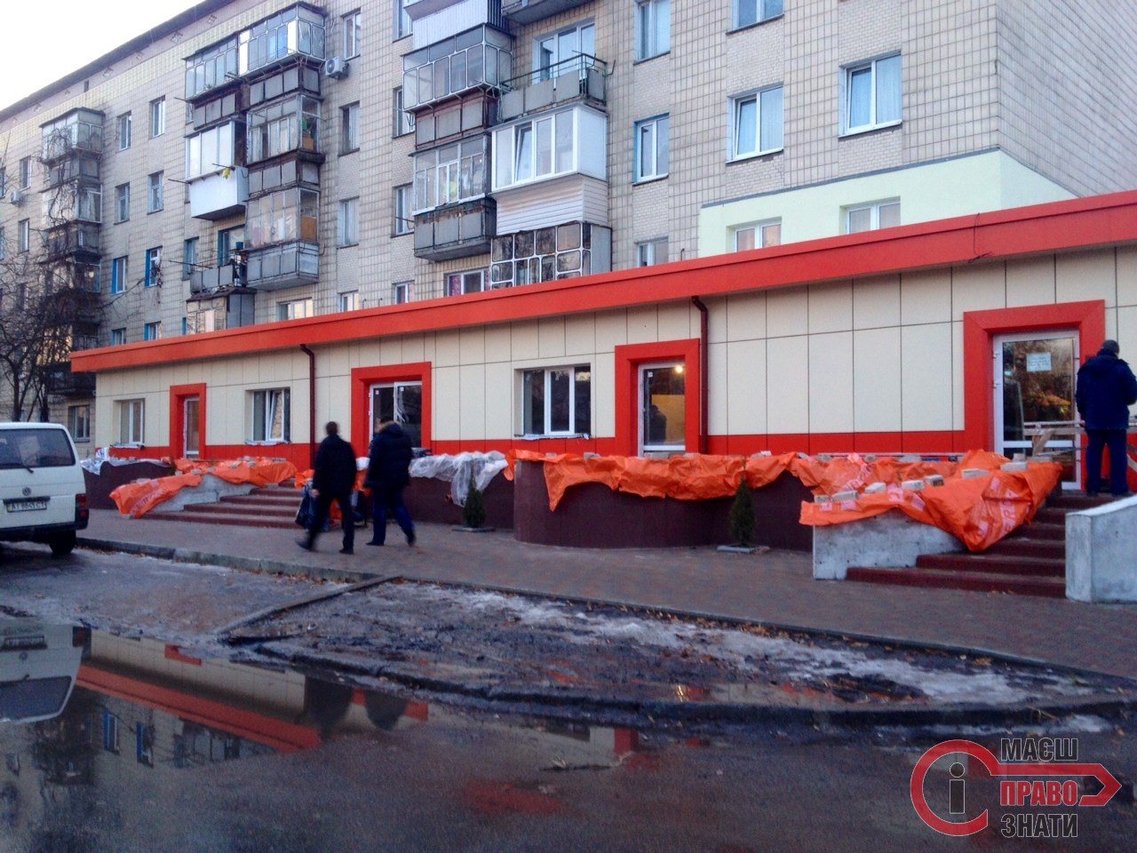 Мешканці довели у суді незаконність будівництва гастроному по вул. Кирпоноса, 3