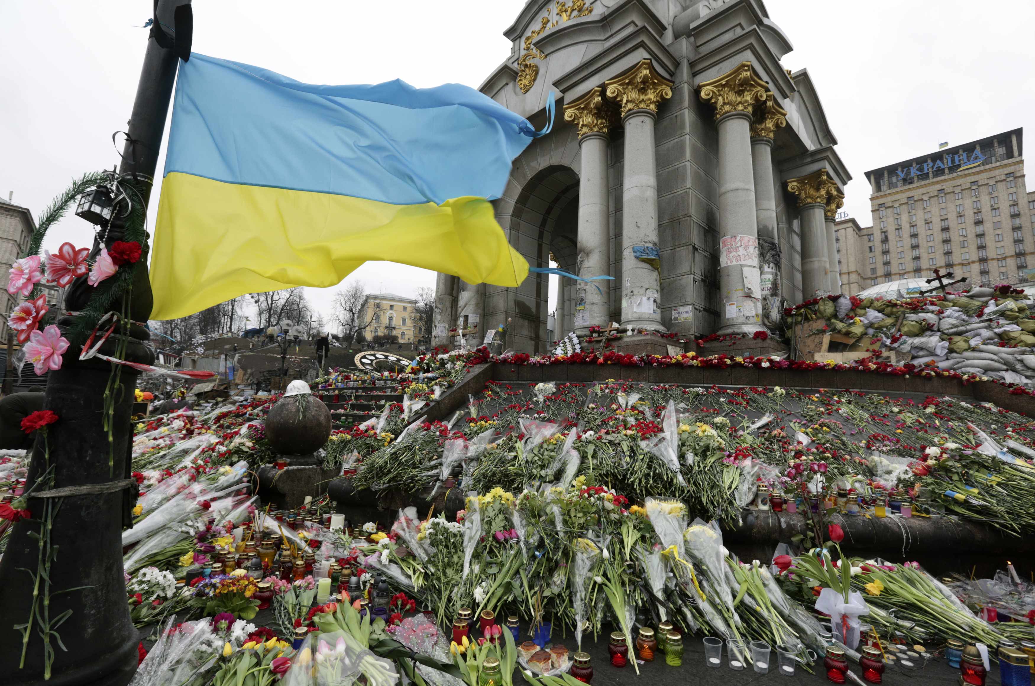Рік за Небесною Сотнею: на Майдані Свободи відкриють меморіал полеглим героям