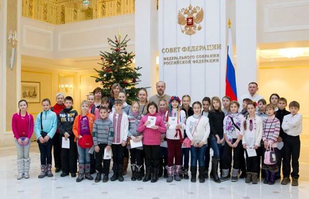 Хто і навіщо відправляв броварських дітей у Кремль напередодні війни з Росією? - ВІДЕОСЮЖЕТ cover image