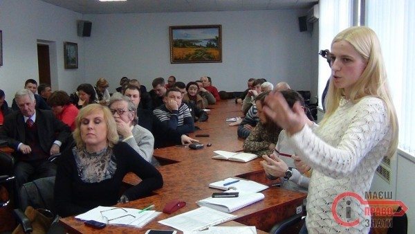 Ірина Нікітчина: «Гальмуючи роботу Штабу, влада загнала себе у глухий кут»