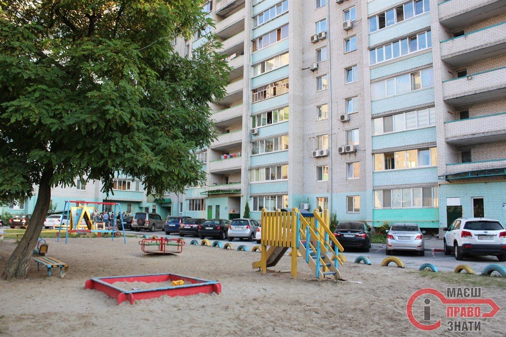 У Броварах на прикладі ОСББ на Декабристів, 44 вчили, як ефективно управляти будинком cover image