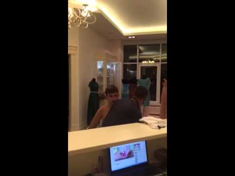 Бійка на Чорновола: троє молодиків напали на подружжя у весільному салоні - ФОТО, ВІДЕО