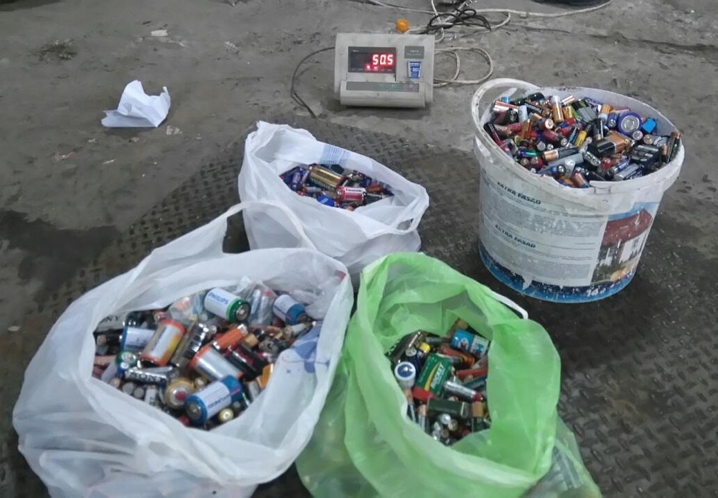Броварські учні зібрали більше 50 кг відпрацьованих батарейок