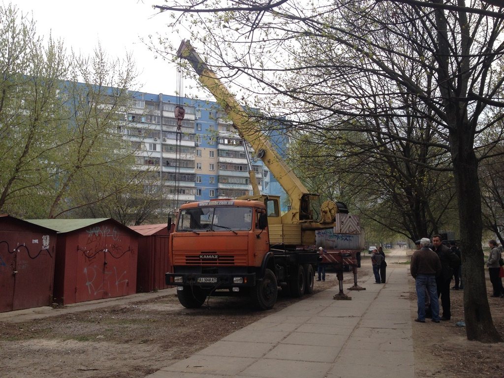 Сьогодні на Короленка демонтували незаконні гаражі, - ФОТО, ВІДЕО