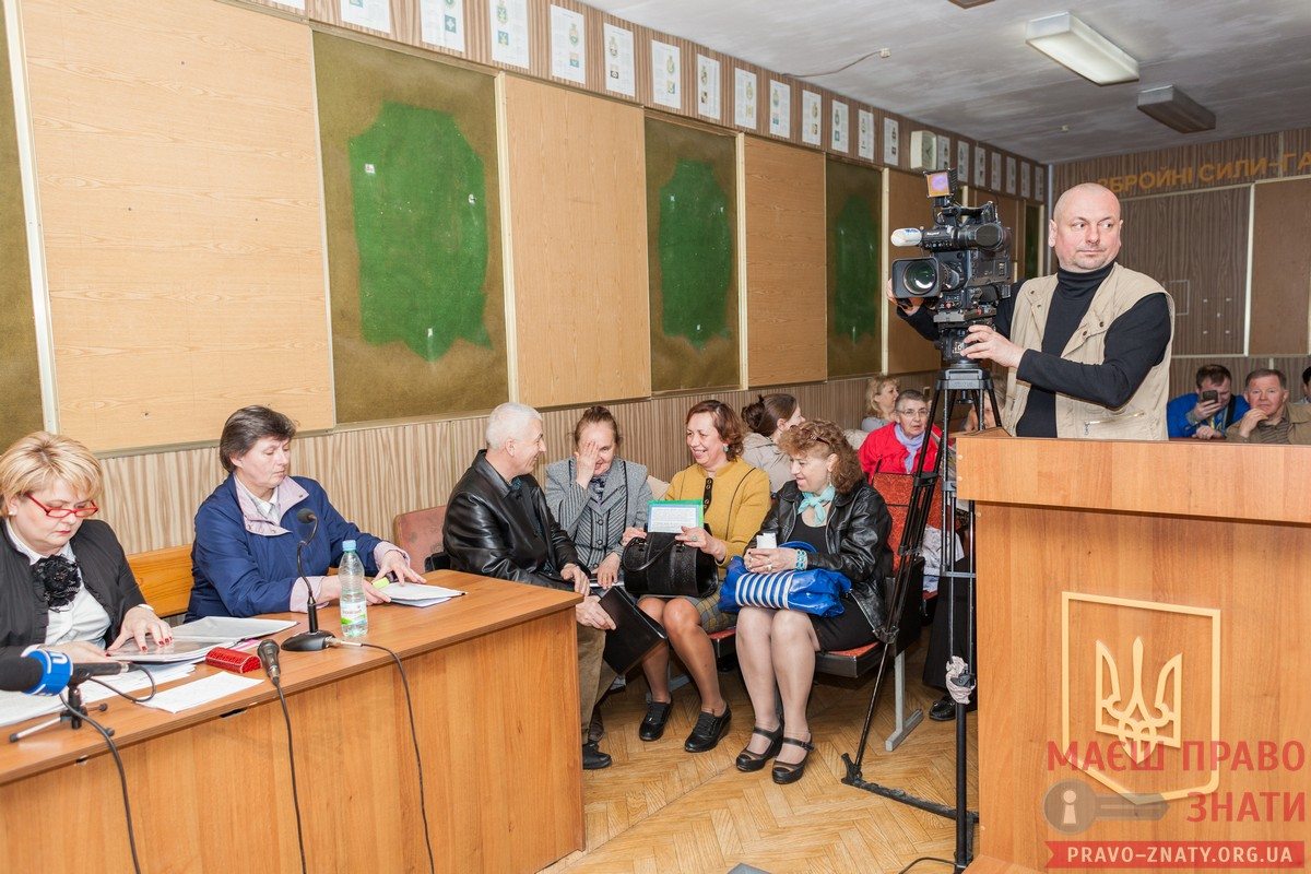Суд проти перейменування вулиць почав розгляд справи по суті – ФОТОРЕПОРТАЖ cover image