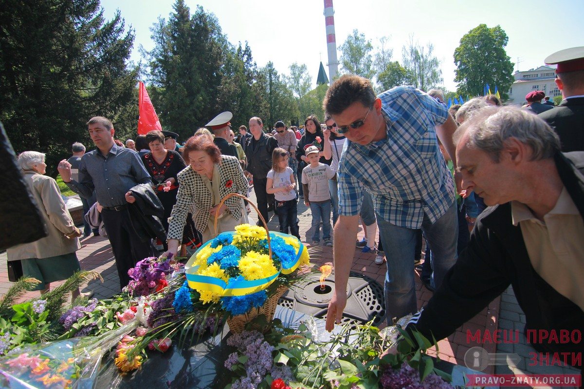 Шлях від свята до вшанування пам’яті, або Як у Броварах відзначали День перемоги над нацизмом - ФОТОРЕПОРТАЖ cover image