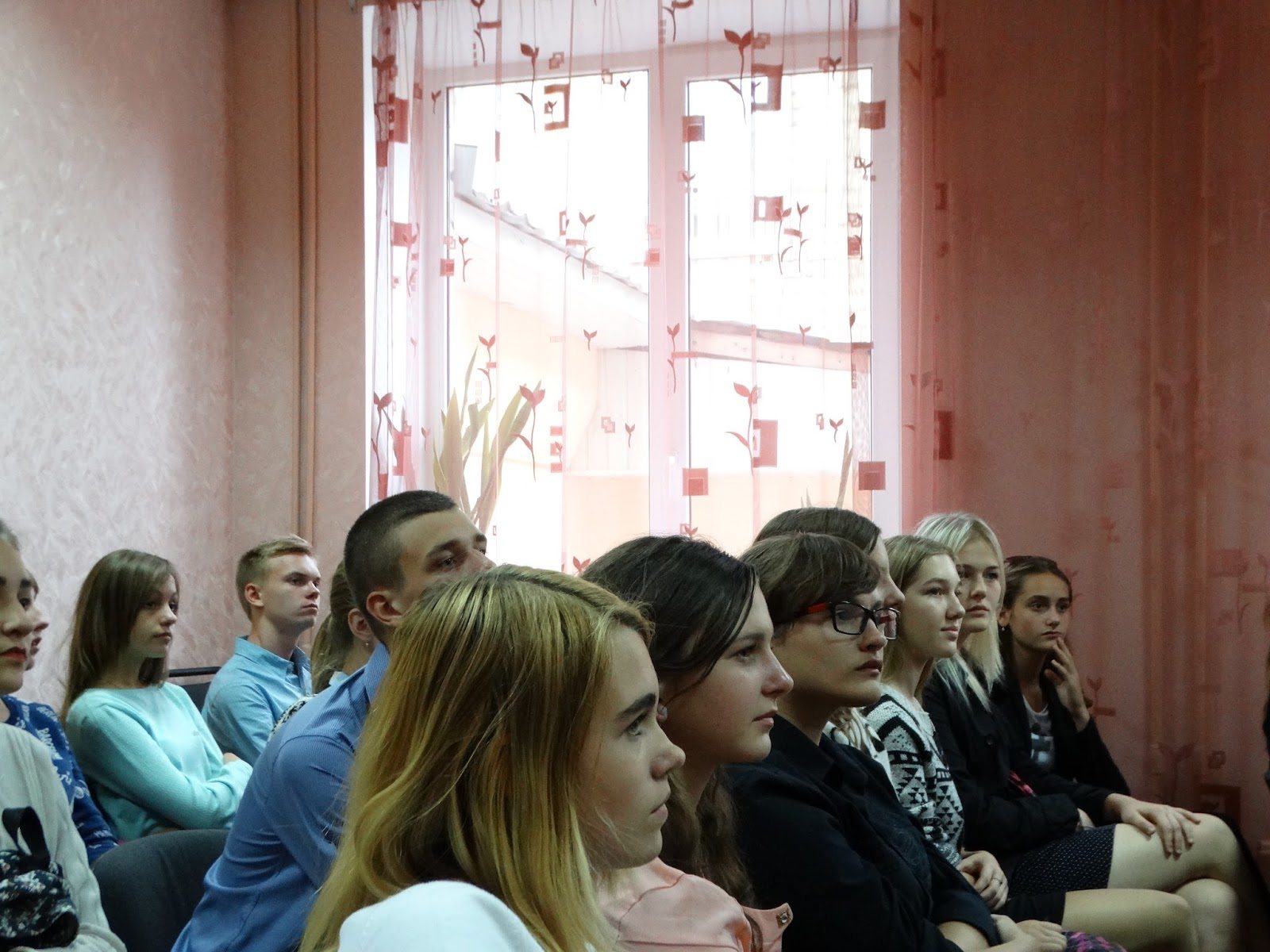 Список делегованих у Францію учнівських активістів під грифом «секретно»?