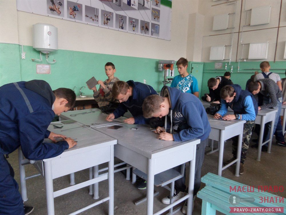 Броварський професійний ліцей: вижити і не залишитися на «голодному пайку» cover image