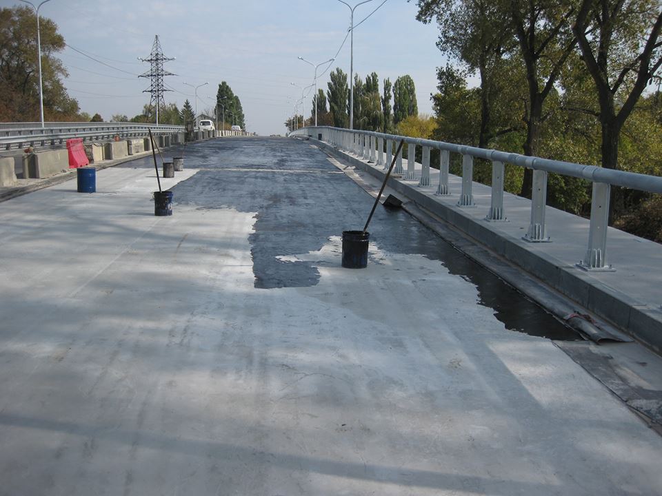 Чи закінчать роботи на шляхопроводі в цьому році? cover image