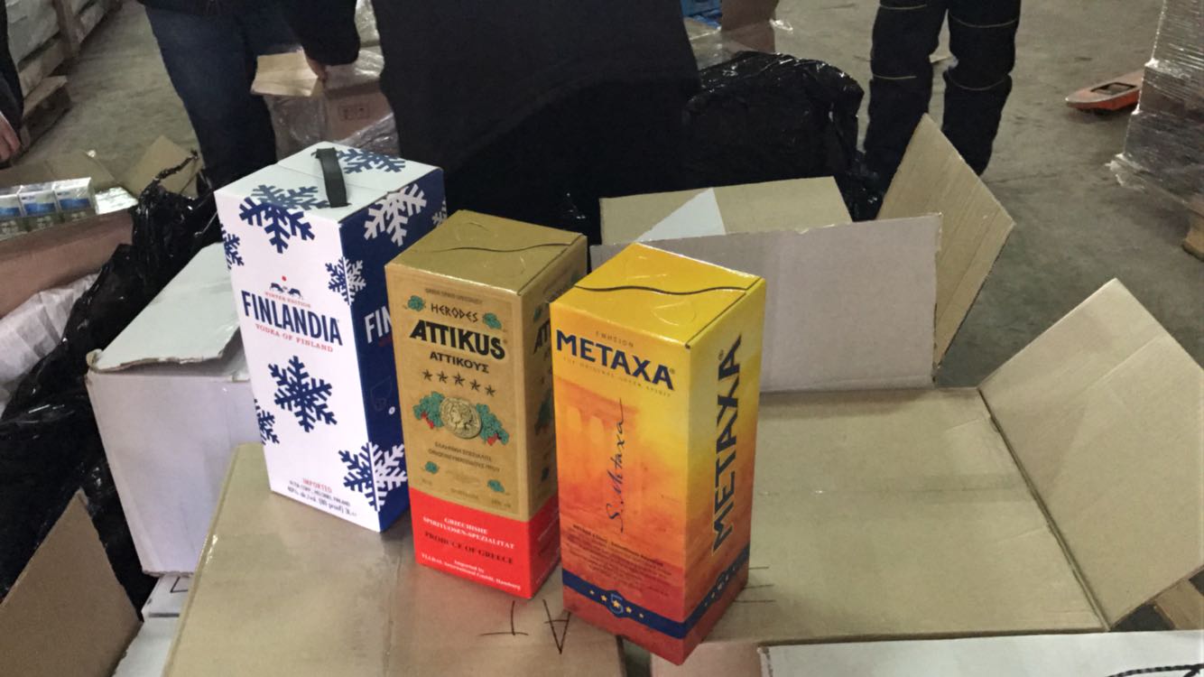 Правоохоронці викрили у Броварах склад з підробними елітними спиртними напоями