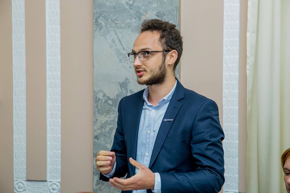 Депутат у 21 рік. Олег Берестовий: "Наважитись і досягти"