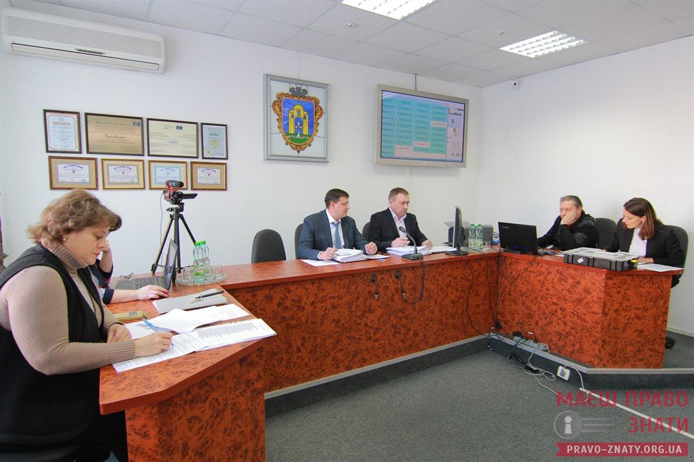 28-ма сесія: комп'ютери для БЦРЛ, новий ЦНАП, лічильники газу, 33 млн на ремонти