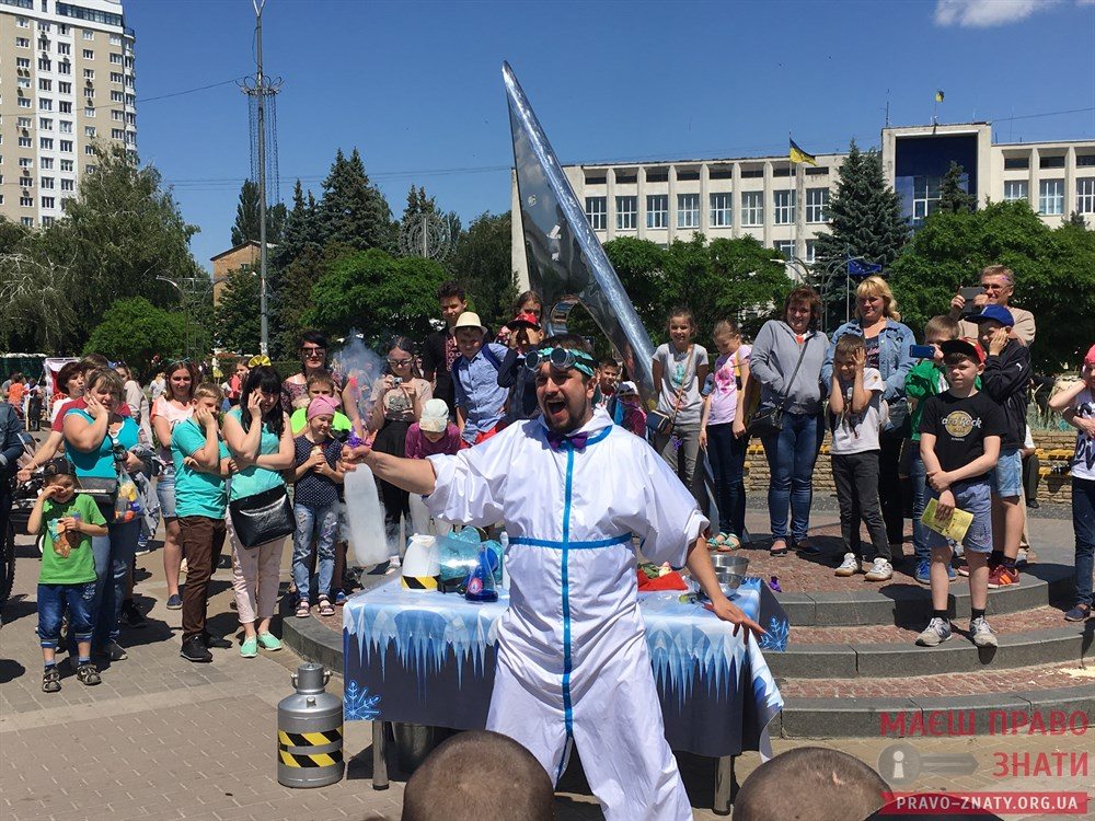 Суперсвято для супергероїв. Як Бровари привітали малечу з Днем захисту дітей - ФОТО