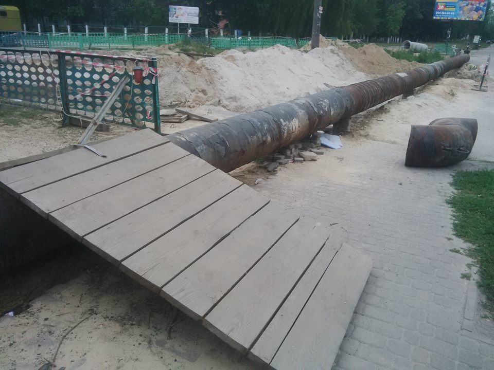 Перекриття дороги та ремонт колектору на Петлюри продовжили до 22 липня