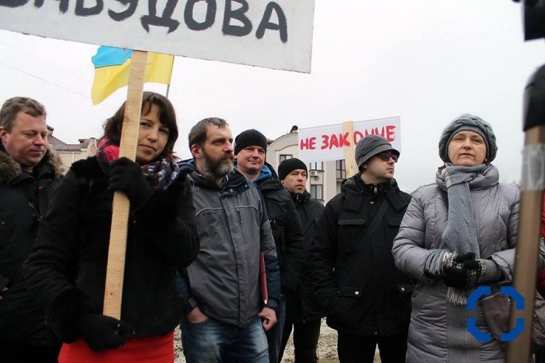 Депутати не підтримали петицію Пилипа Духлія про заборону будівництва АЗС та автомийок